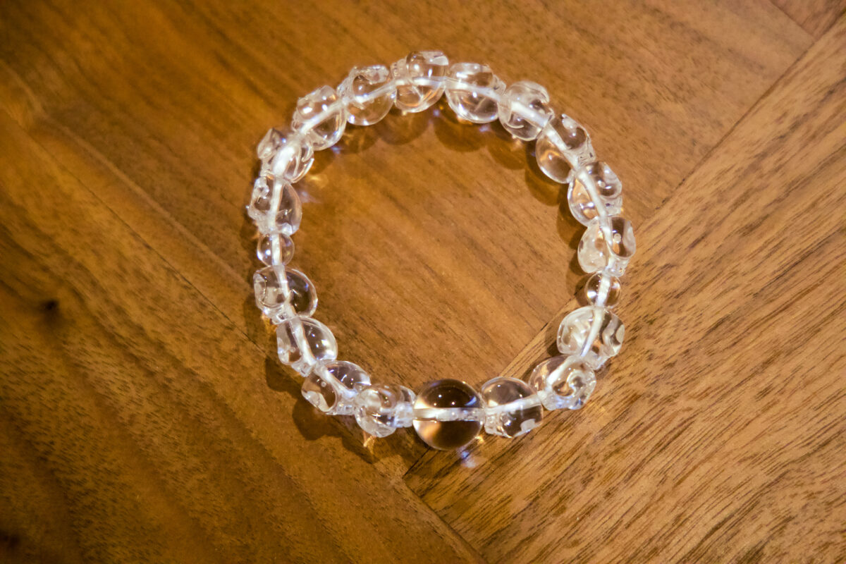 メメントモリ 野ざらし 水晶(クリスタル)髑髏ブレスレット - 数珠屋